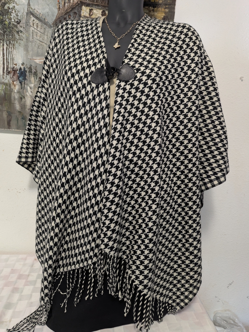Black & White Houndstooth Poncho Cape with Toggle Closure